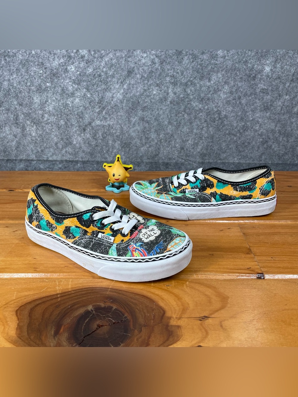Vans x Crayola Authentic Women 6.5 / Men 5 Tropical Floral Leopard Van Doren‎